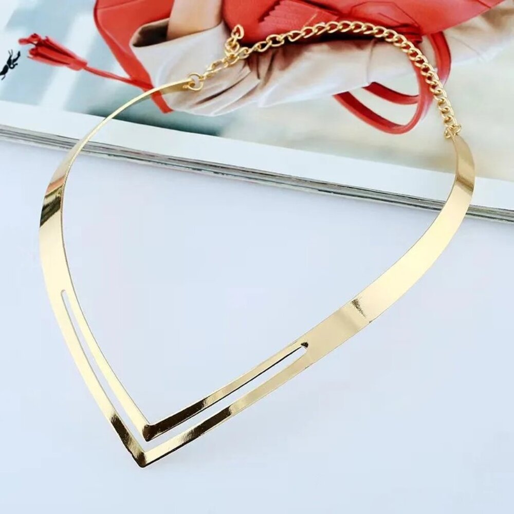 New Womens V Shaped Hollow Gold Choker Necklace